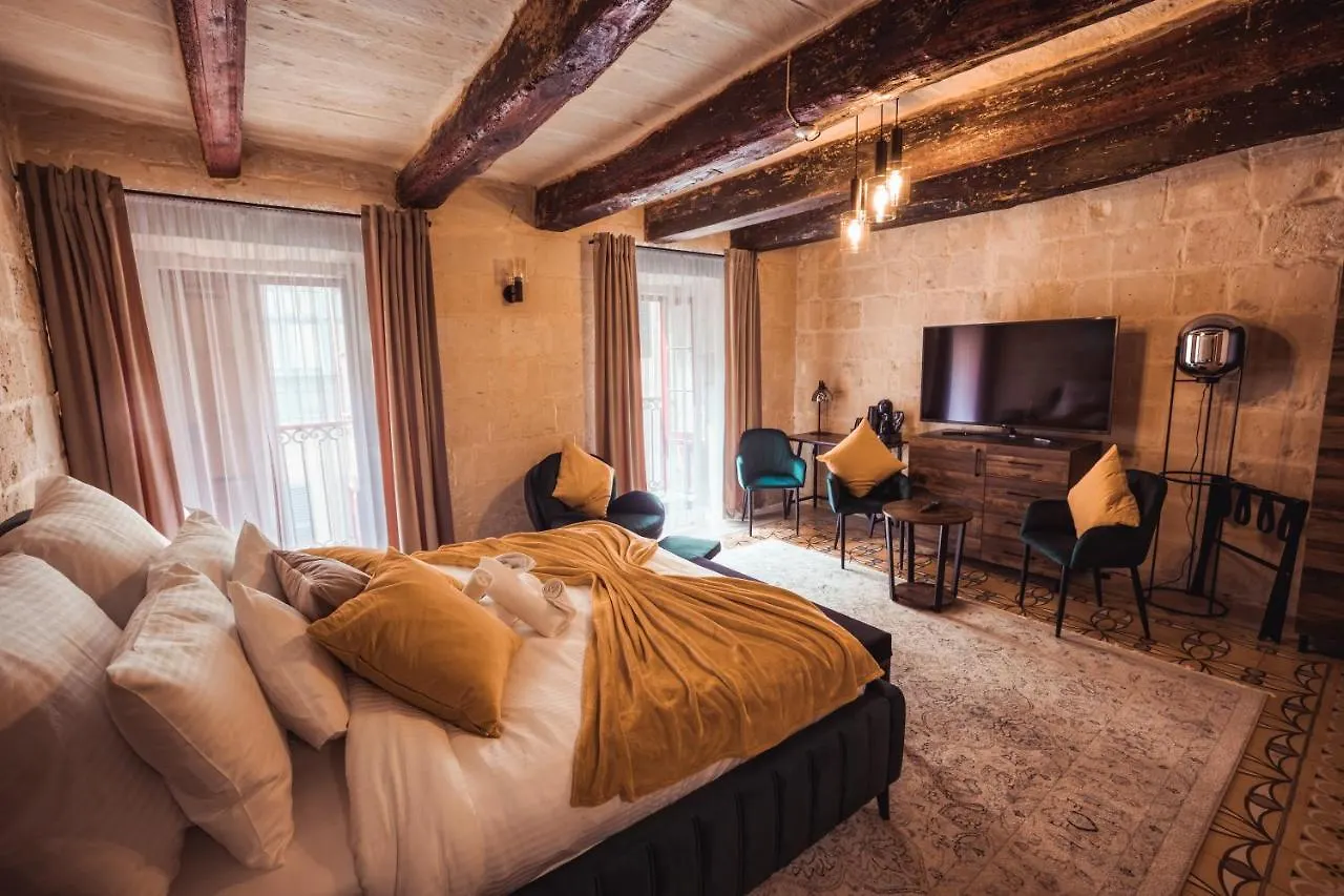 Homestay Palazzo Del Pazzo Apartment Valletta